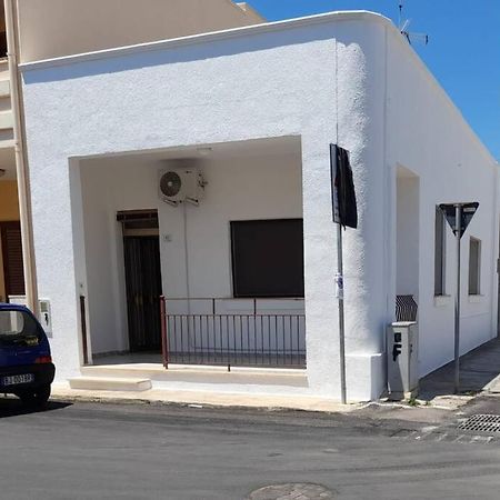 Vacanza A Due Passi Dal Mare Torre San Giovanni Buitenkant foto